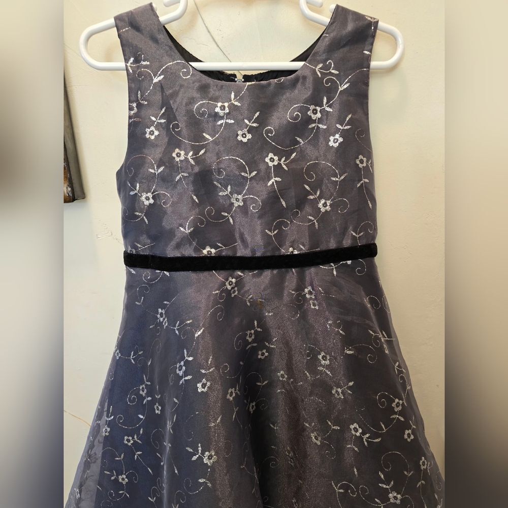 🧡 Zoey Floral Kids Dress - Black Velvet and Silver Kids 6 - Picture 3 of 6